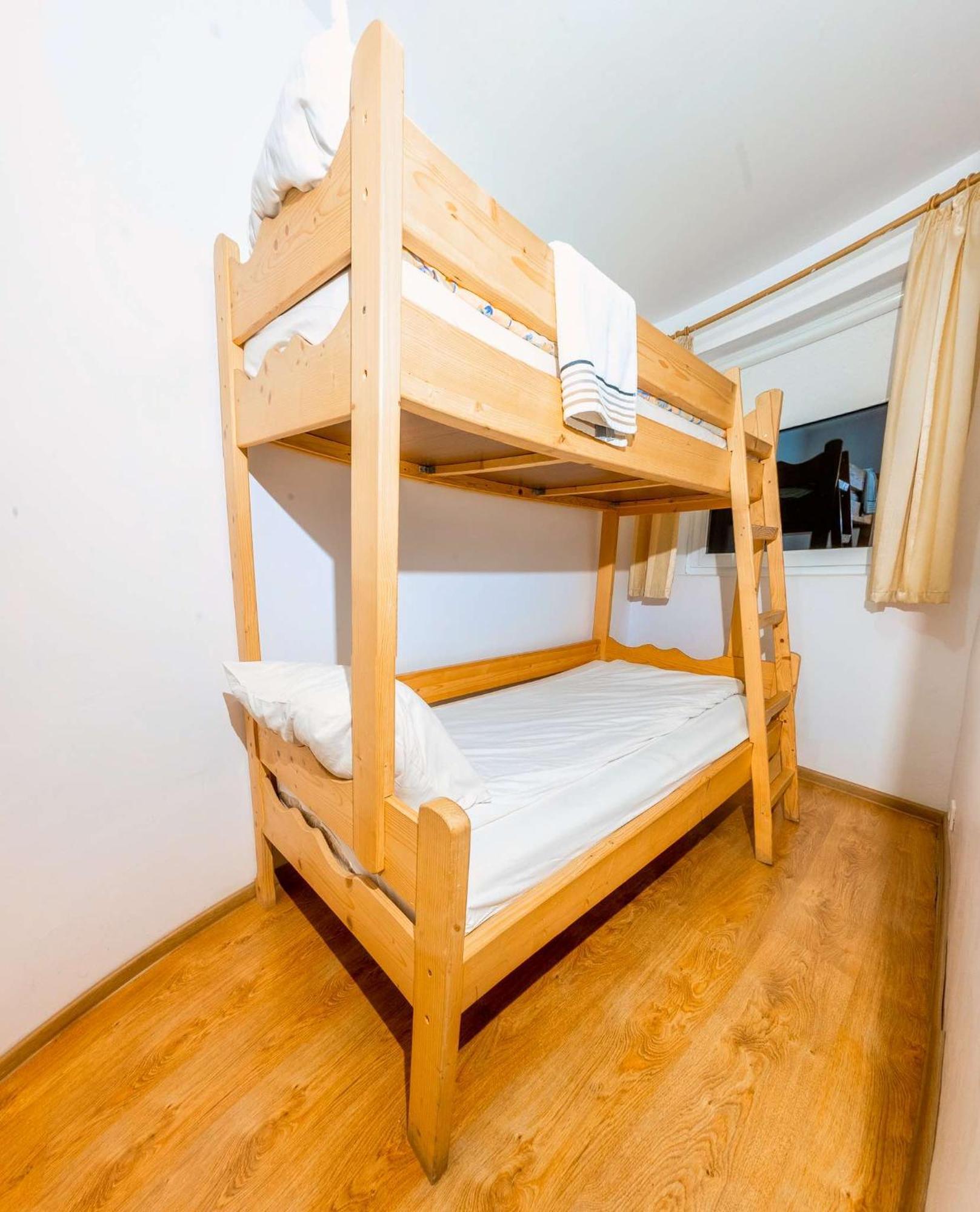 Vila Stefana Păltiniş Rom bilde